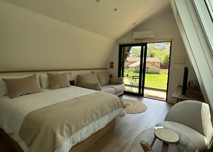 Pensjonat Luar Do Sarela Conjo